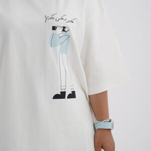 تیشرت طرح عکاسم عکس میگیرم